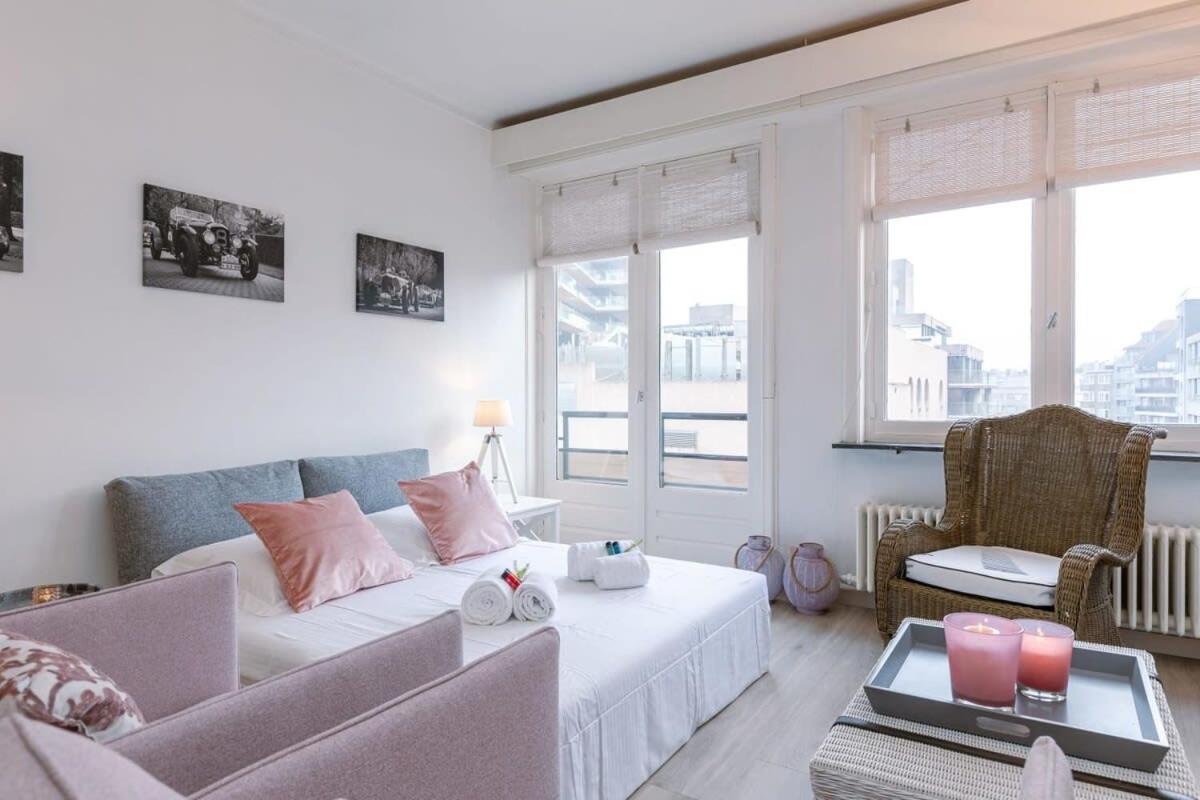 Huswell - Beautiful And Spacious Studio With Side Seaview Knokke-Heist Dış mekan fotoğraf